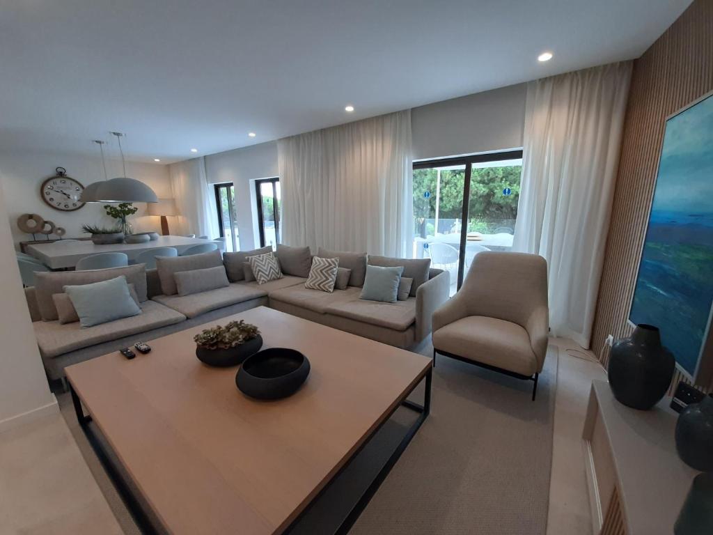 Vila Hibisco by Garvetur room 4